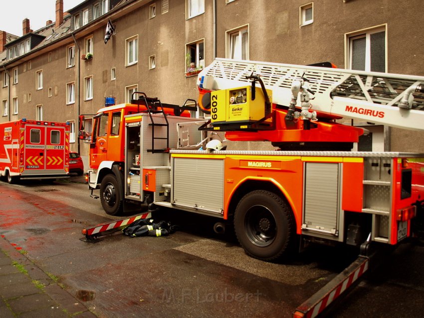 Feuerwehrmann verunglueckt Köln Kalk P04.JPG